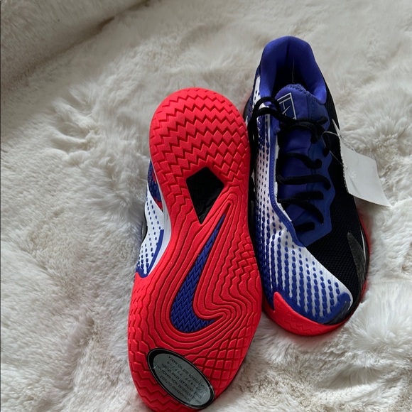 Nike Women's Black and Blue Athletic Shoes - Picture 2 of 3